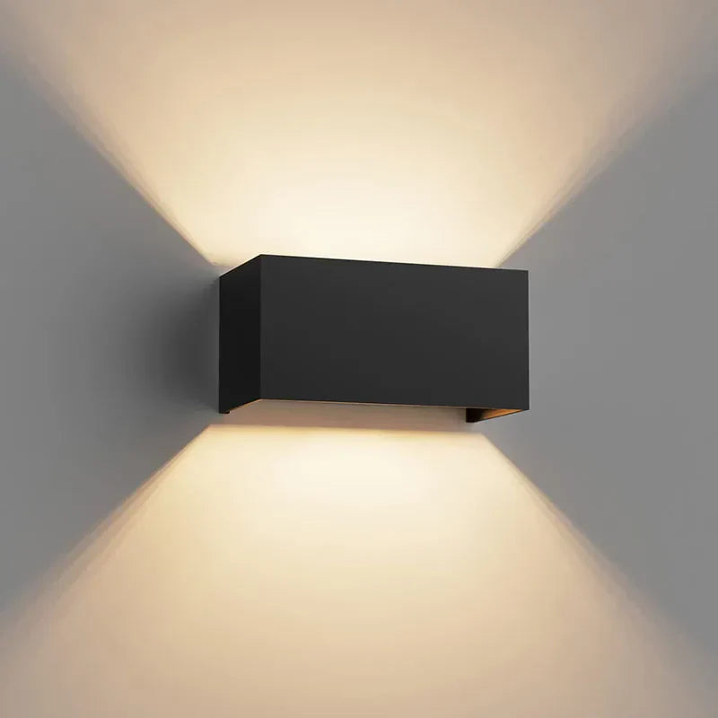 Aldebaran Wall Light